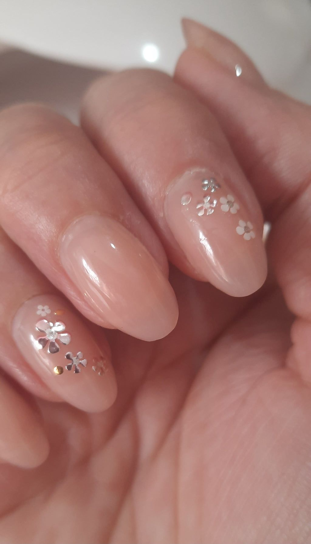Designer Gel Press on Nails (24-26 Nails with Full Preparation Kit, Glue and Tabs)