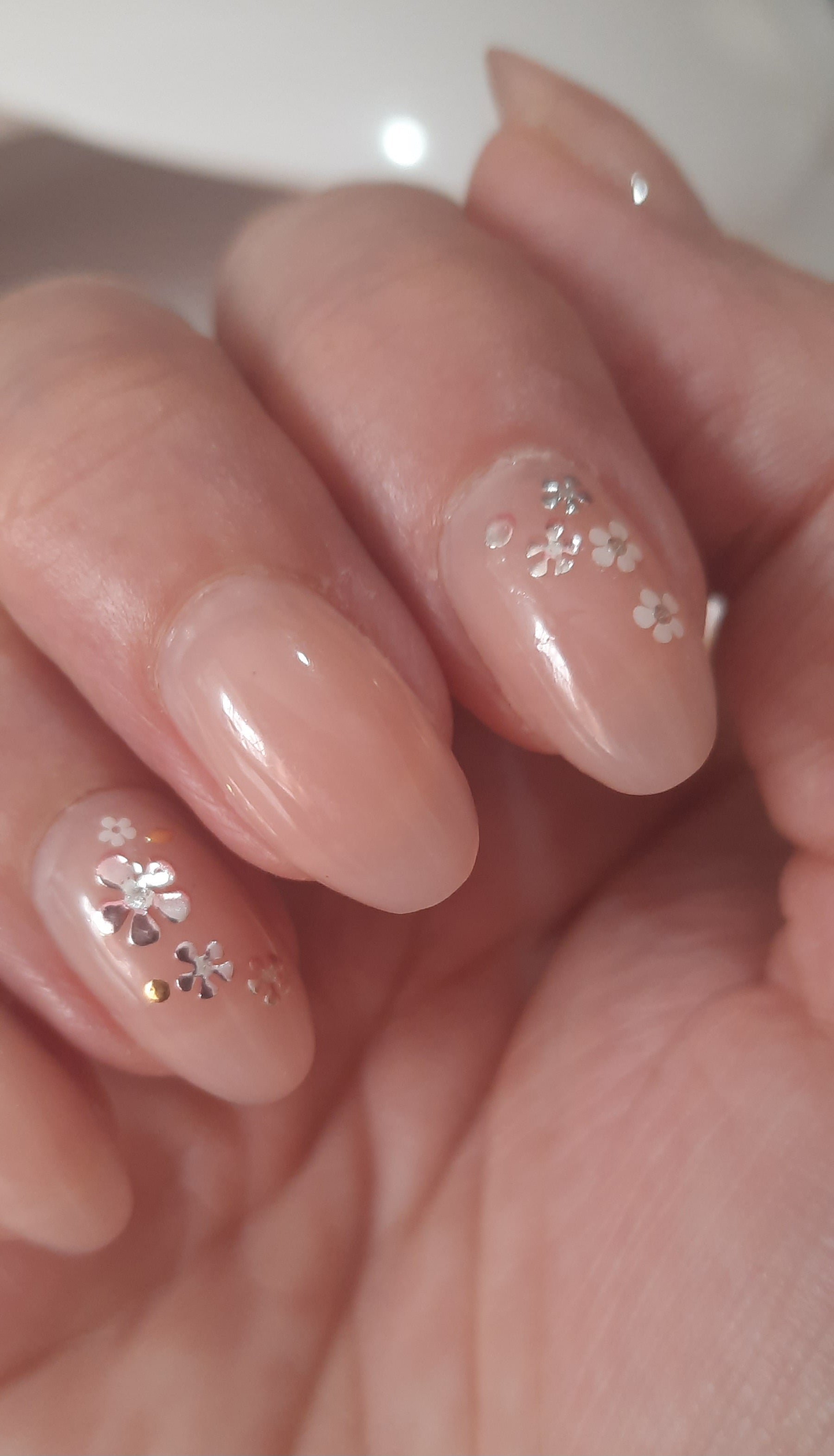 Designer Gel Press on Nails (24-26 Nails with Full Preparation Kit, Glue and Tabs)