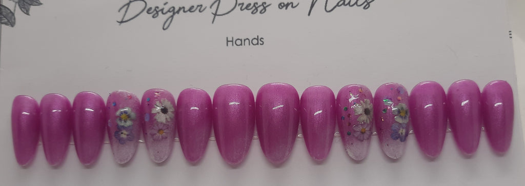 Designer Gel Press on Nails (24-26 Nails with Full Preparation Kit, Glue and Tabs)