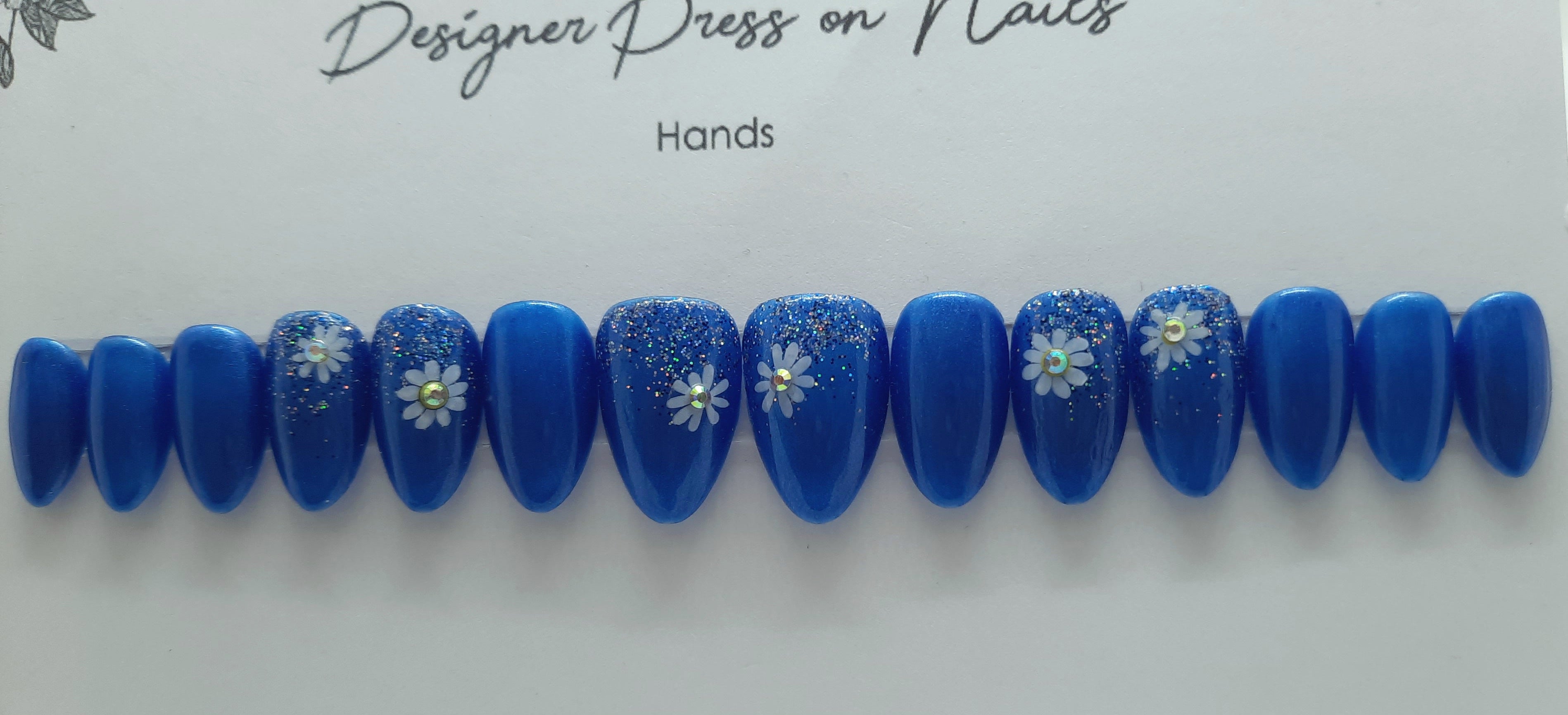 Designer Gel Press on Nails (24-26 Nails with Full Preparation Kit, Glue and Tabs)