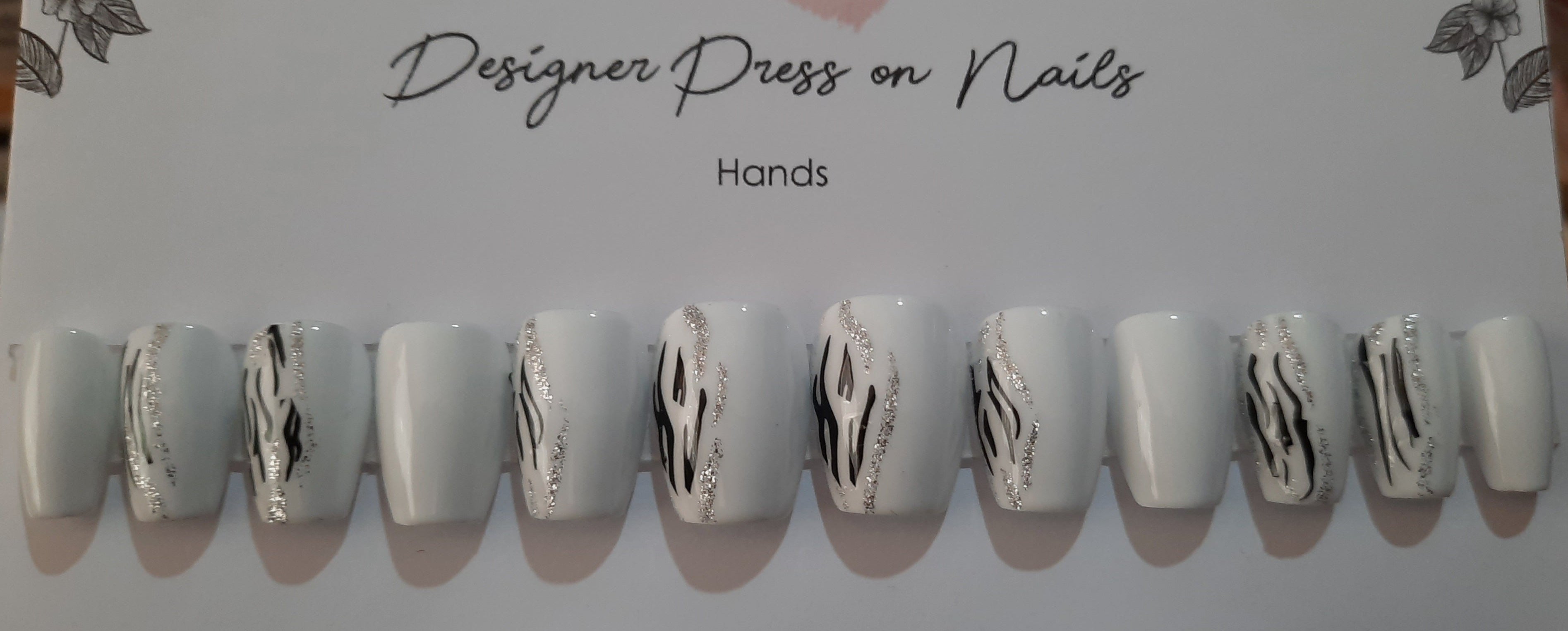 Designer Gel Press on Nails (24-26 Nails with Full Preparation Kit, Glue and Tabs)
