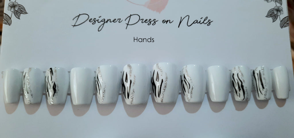 Designer Gel Press on Nails (24-26 Nails with Full Preparation Kit, Glue and Tabs)