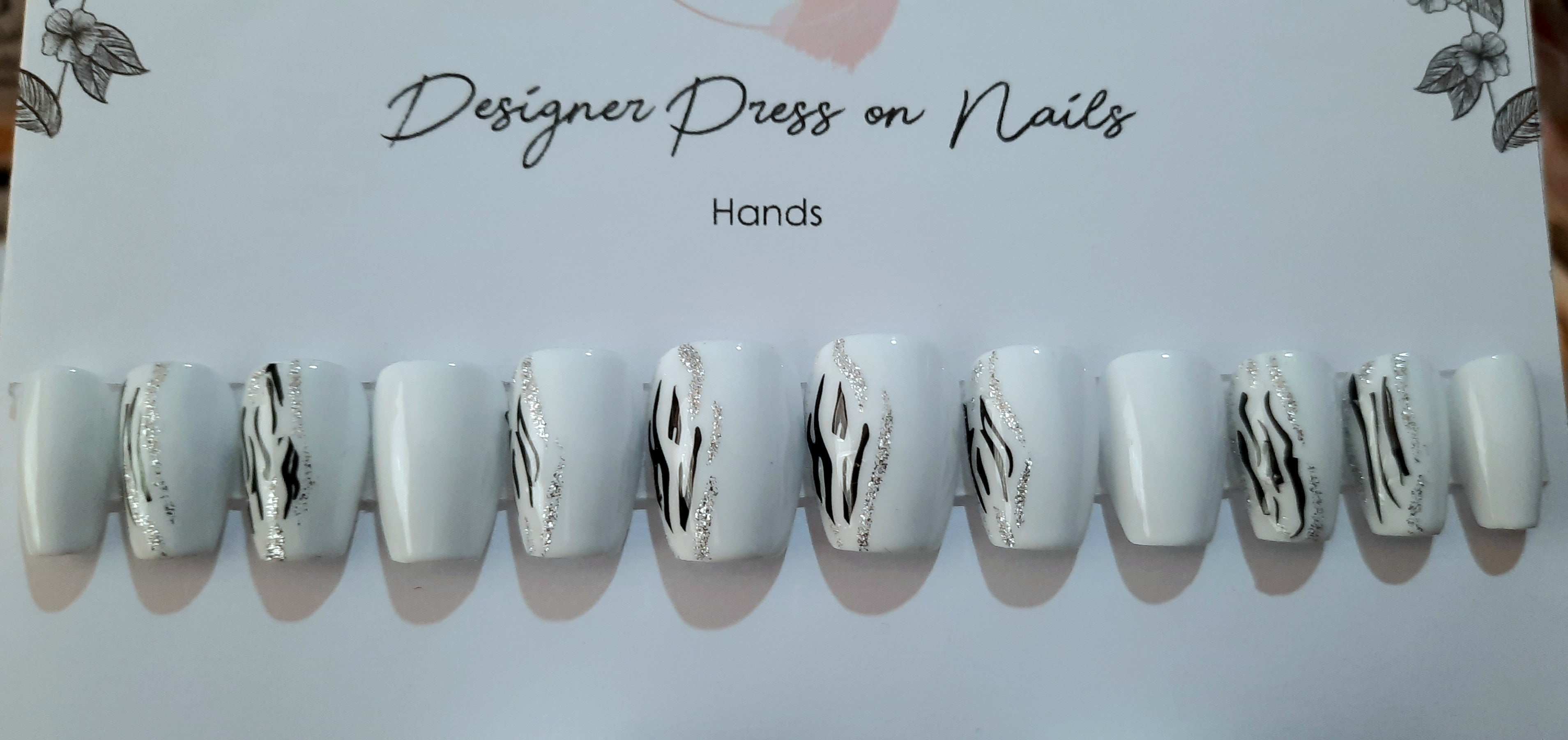 Designer Gel Press on Nails (24-26 Nails with Full Preparation Kit, Glue and Tabs)