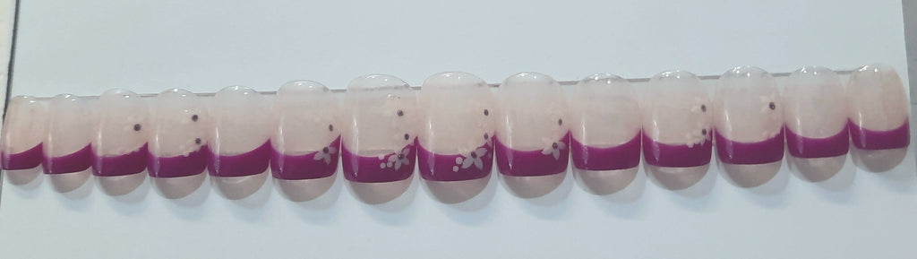 Designer Gel Press on Nails (24-26 Nails with Full Preparation Kit, Glue and Tabs)