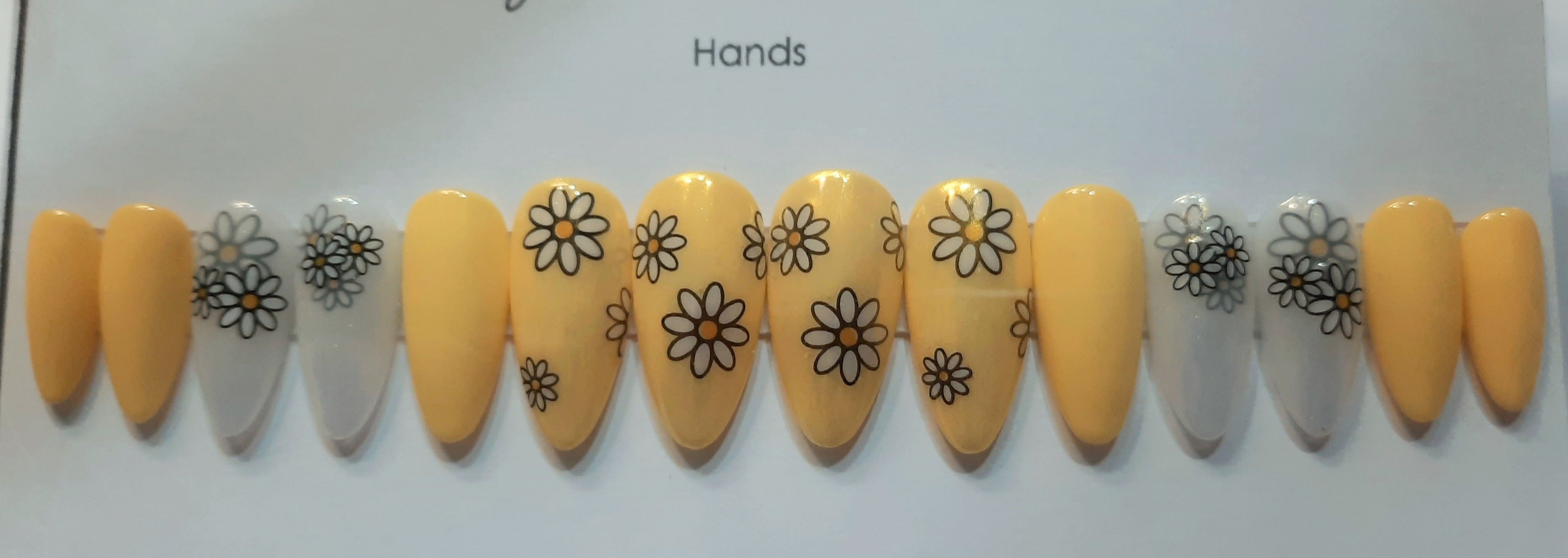 Designer Gel Press on Nails (24-26 Nails with Full Preparation Kit, Glue and Tabs)