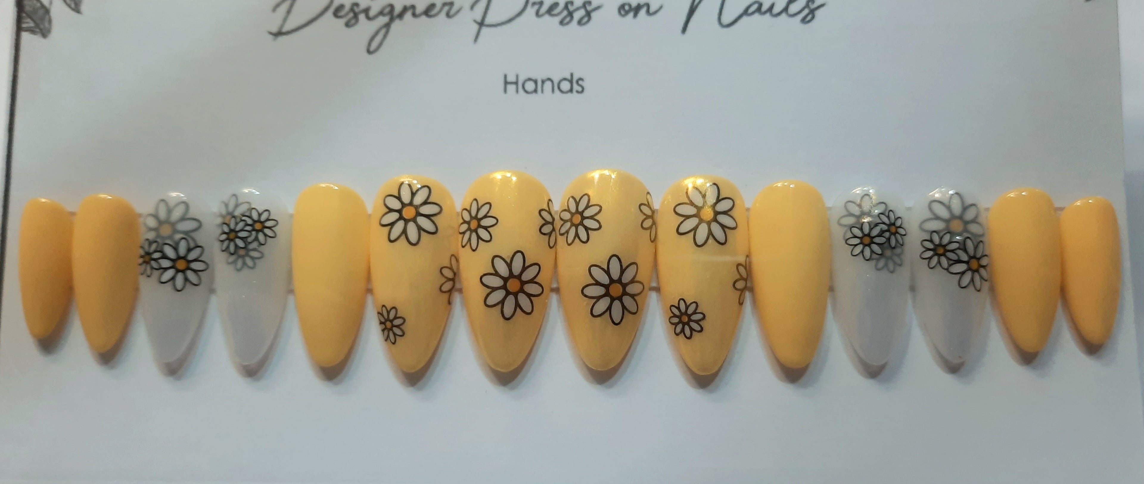 Designer Gel Press on Nails (24-26 Nails with Full Preparation Kit, Glue and Tabs)