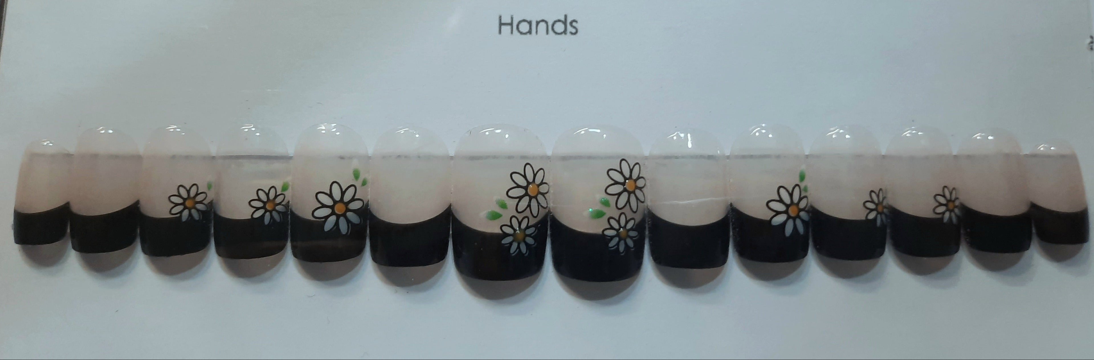 Designer Gel Press on Nails (24-26 Nails with Full Preparation Kit, Glue and Tabs)