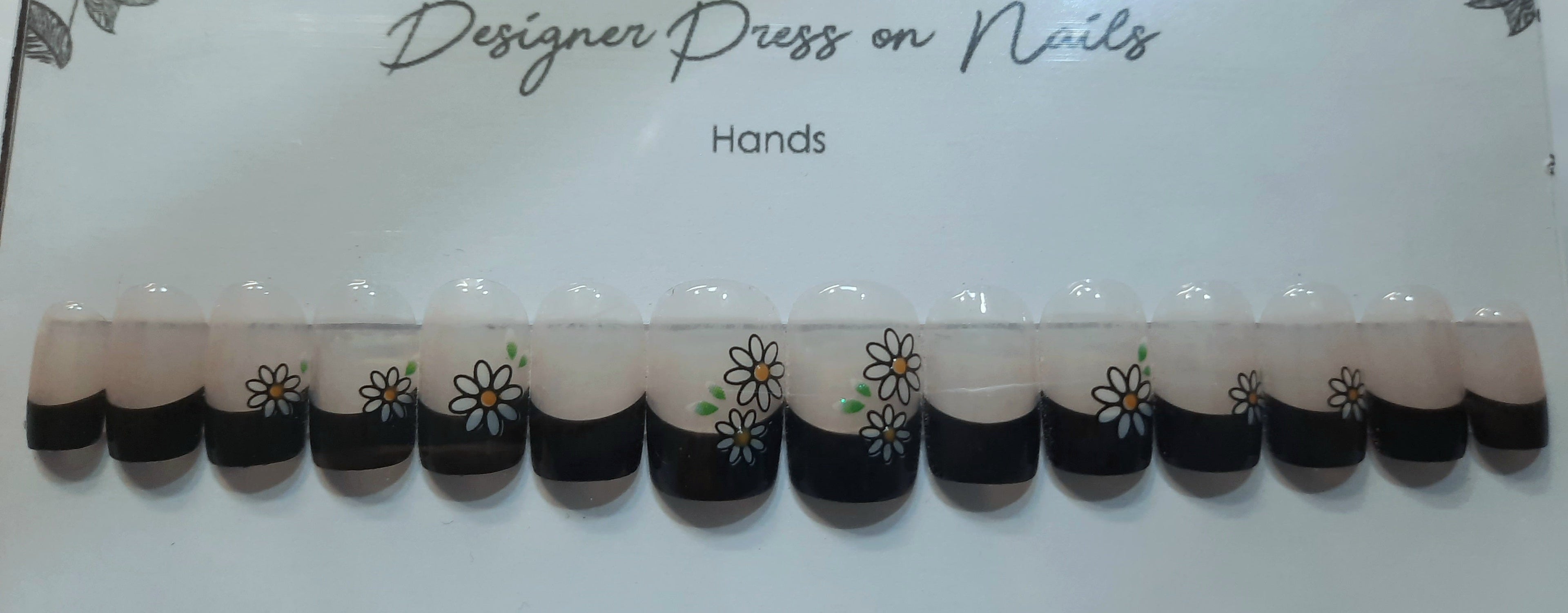 Designer Gel Press on Nails (24-26 Nails with Full Preparation Kit, Glue and Tabs)