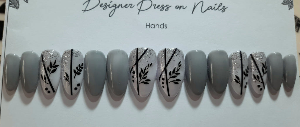 Designer Gel Press on Nails (24-26 Nails with Full Preparation Kit, Glue and Tabs)