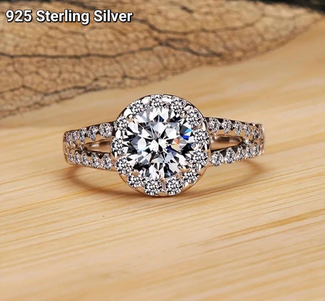 White round ring