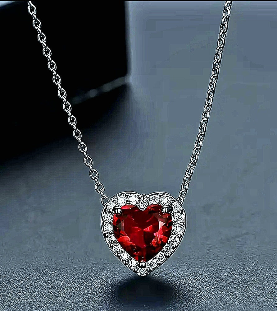 Necklaces Beautiful Heart Shaped Zirconia Necklaces in Pure Stainless Steel. Tarnish Resistant