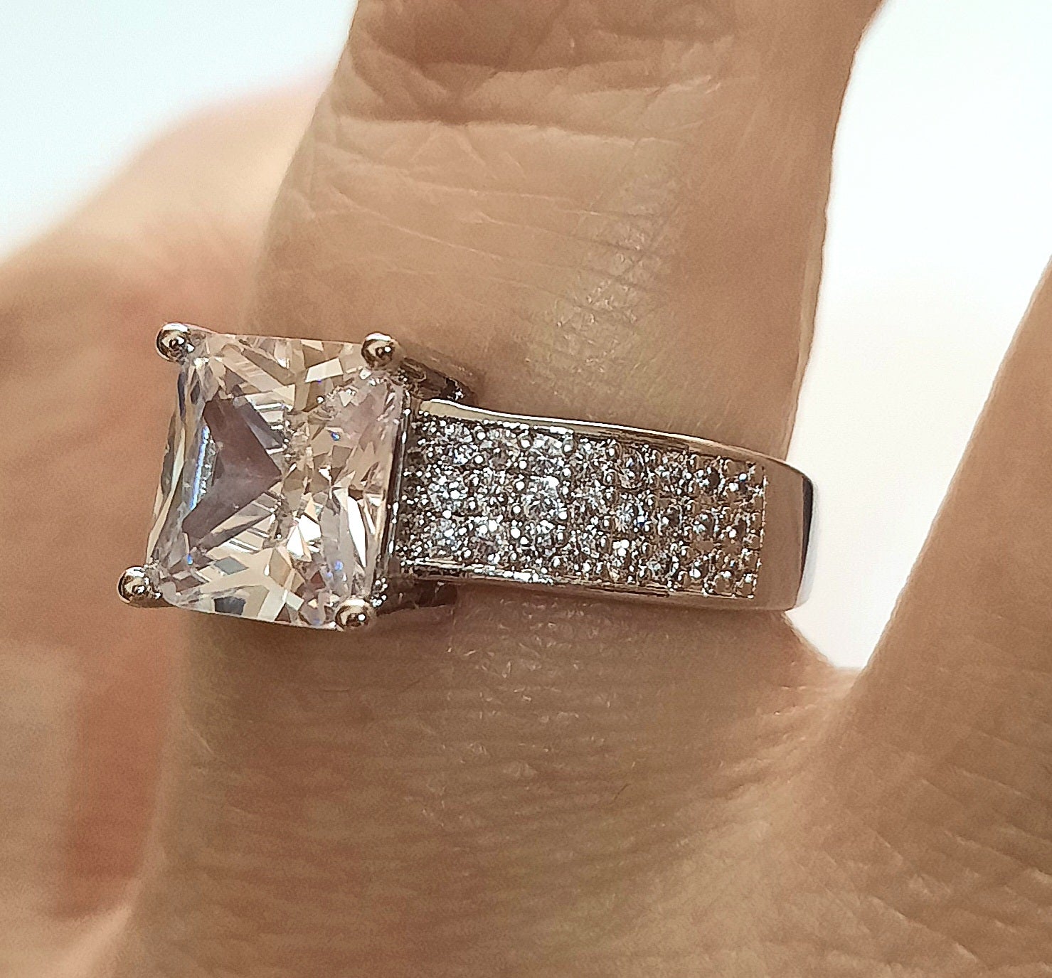 Rings 925 Silver Moissanite Band Ring with Multiple Zirconia's