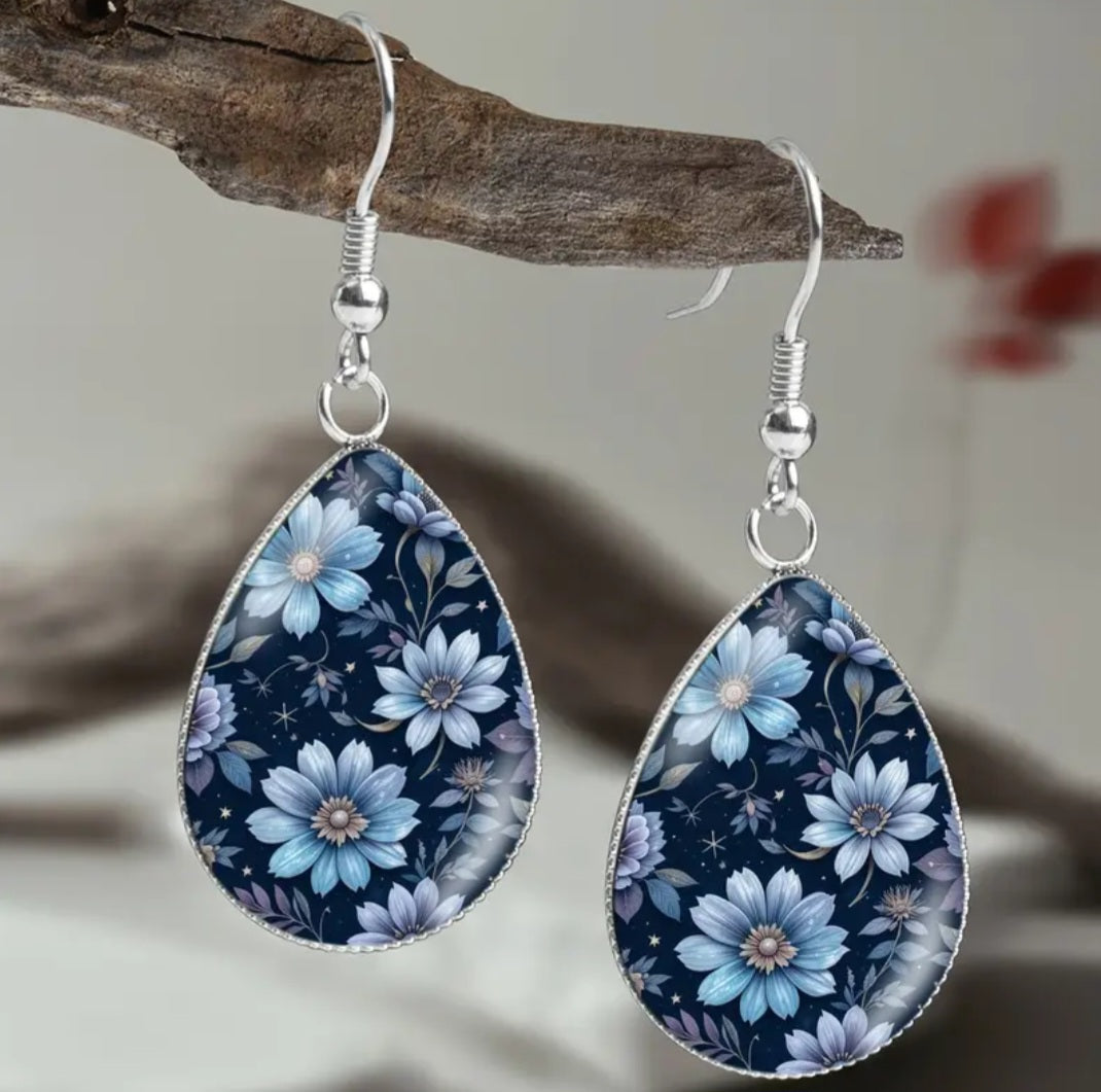 Earrings Real Titanium Glossy Finish Daisy Blues (No Tarnish)