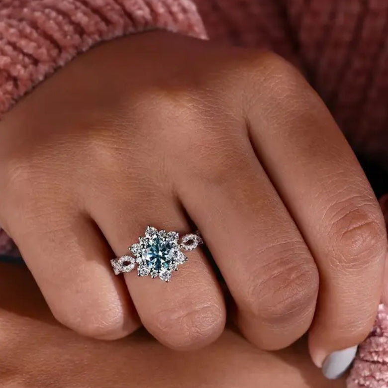 Rings 925 Silver Snowflake Sea Blue and White Zirconia's in a Beautiful Setting