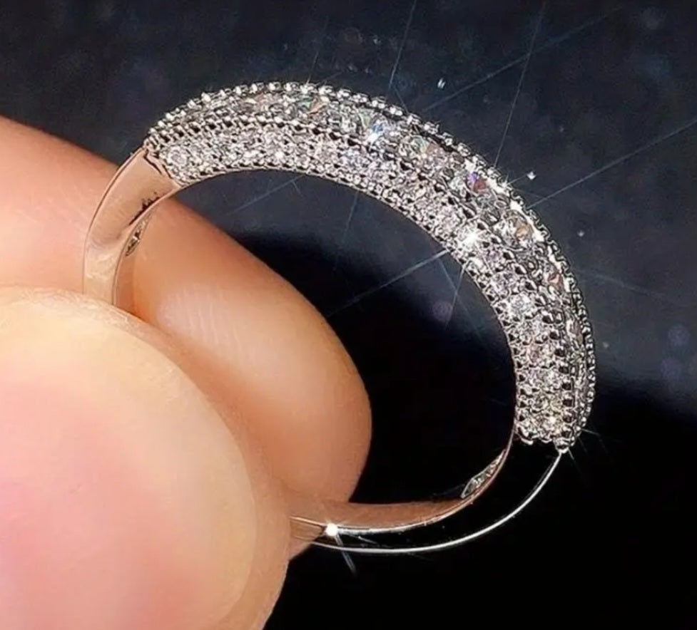 Rings 925 Sterling Silver Eternity Ring with Multiple Inlaid Zirconia's