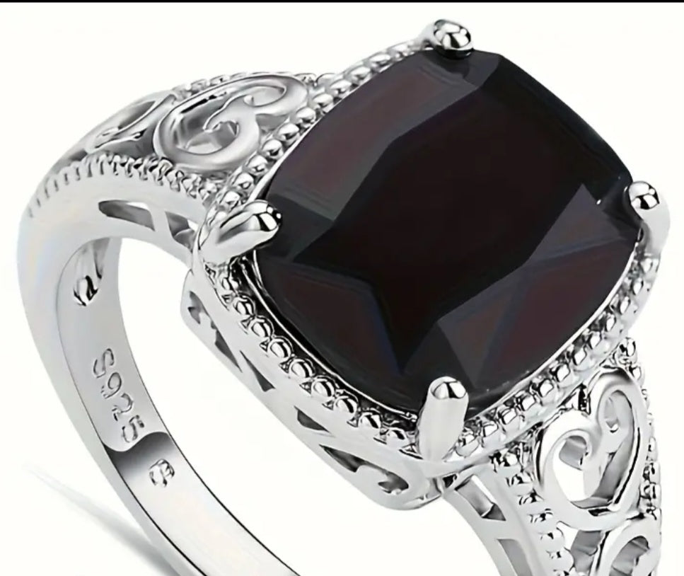 Rings Beautiful Rectangle Black Onyx Zirconia with Beautiful Filigree. 925 Silver Ring