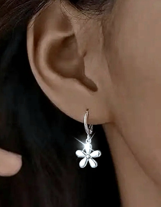 Earrings 925 Sterling Silver Flower Hoop Earrings.