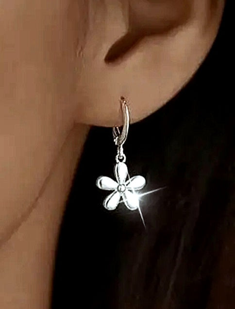 Earrings 925 Sterling Silver Flower Hoop Earrings.