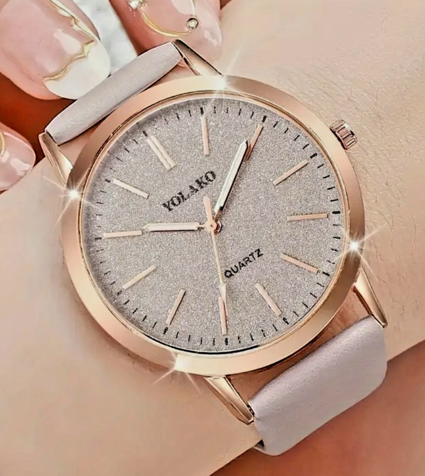 Watches Quarts Silver Shine Face with Flesh Color Faux Leather Adjustable Band