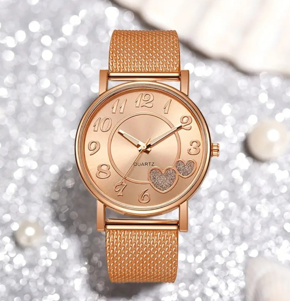 Watches Faux Leather adjustable band Quartz Watches with Heart Details